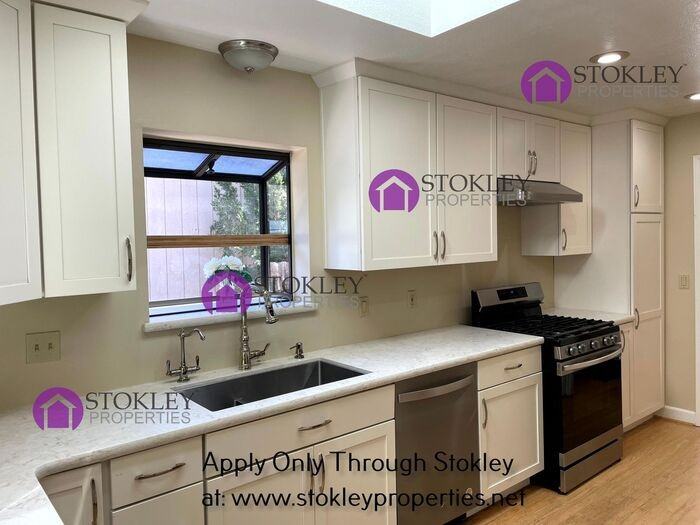 1975 Shuey Ave - Photo 4 of 19