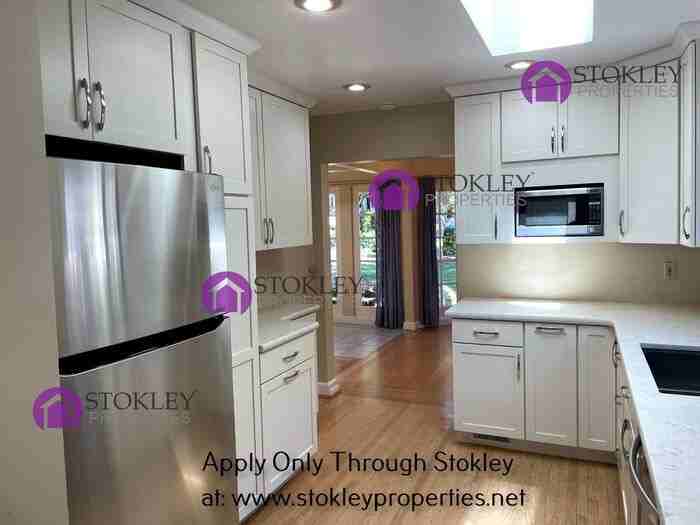 1975 Shuey Ave - Photo 5 of 19