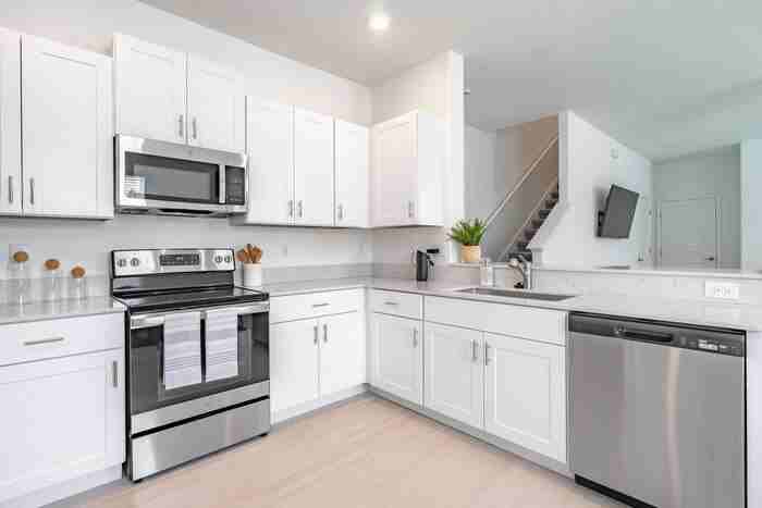 16617 Ancient Mariner Ln - Photo 7 of 41