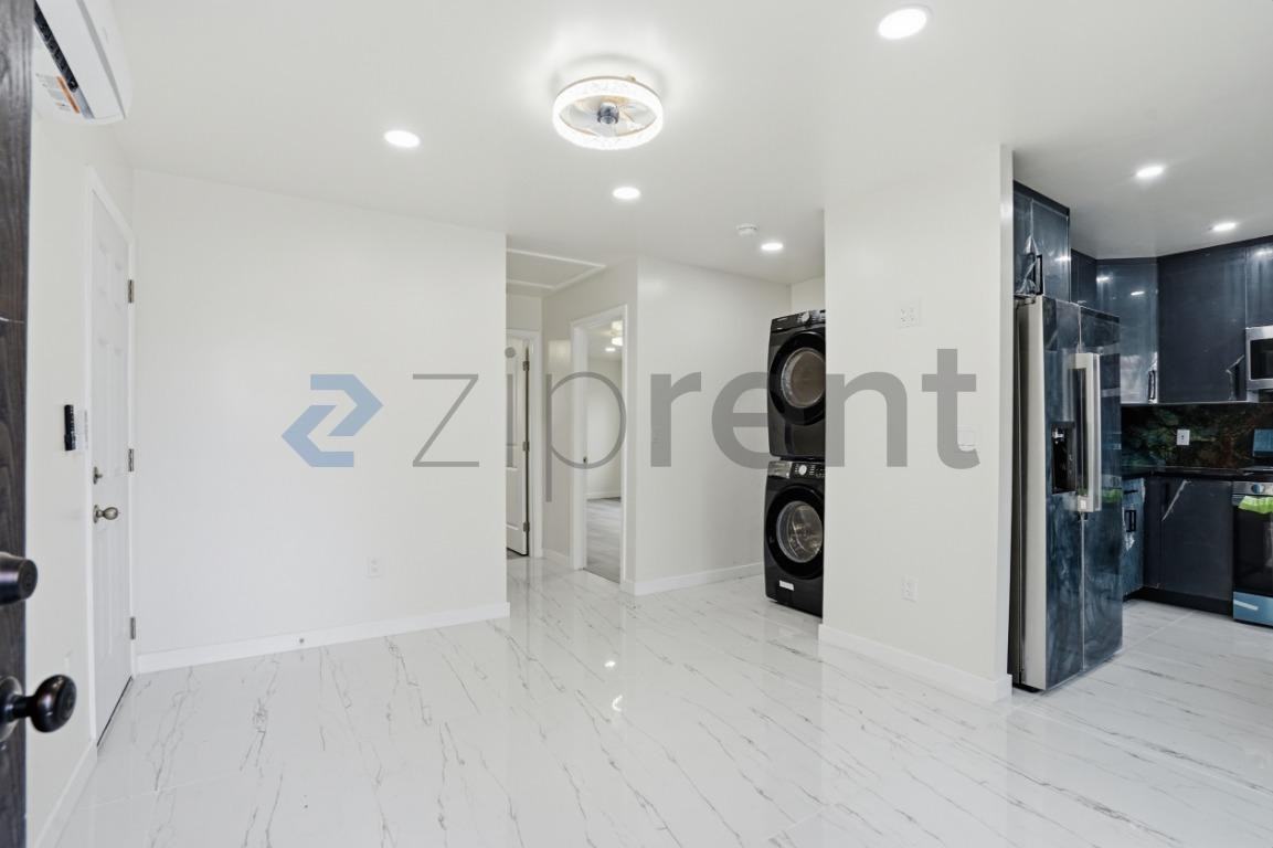 17406 Horst Ave - Photo 6 of 23