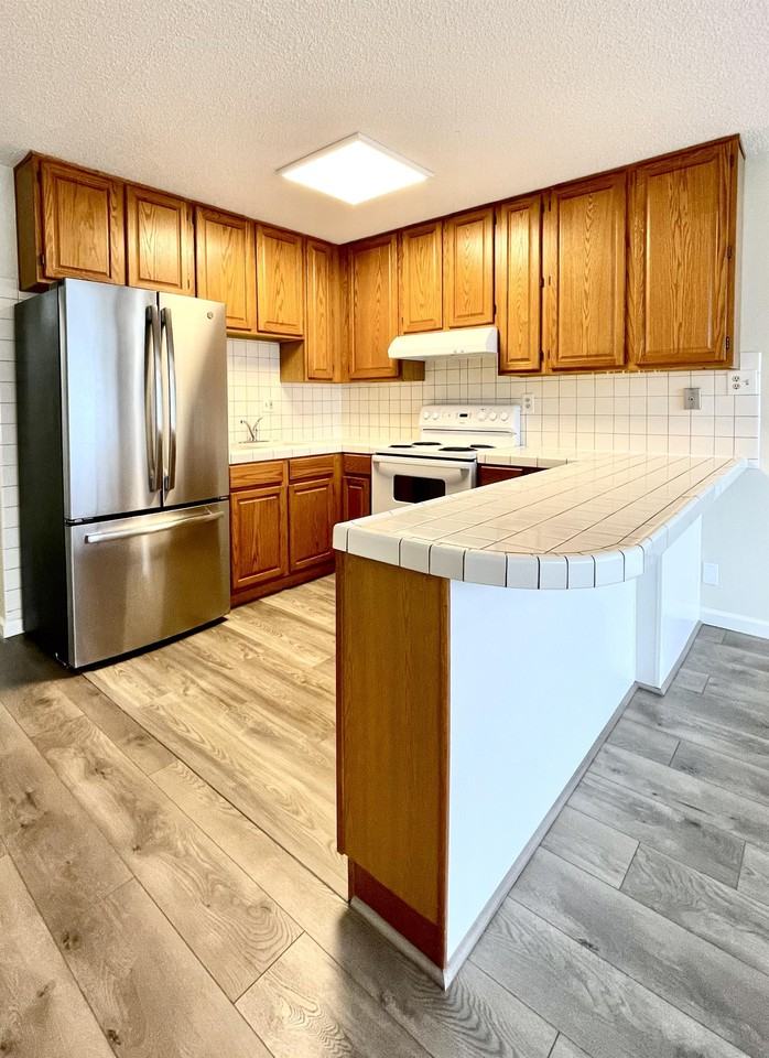 271 19th Avenue - Photo 3 of 12