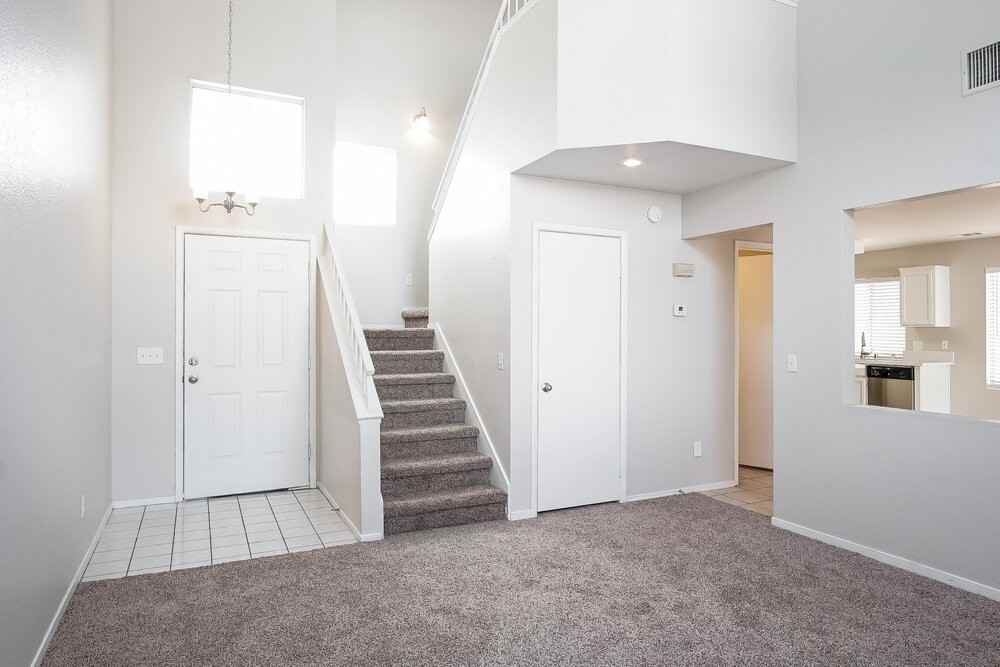 7212 Single Pine Dr - Photo 3 of 15