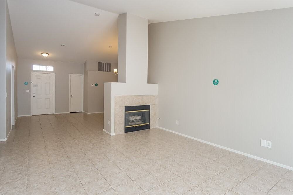 3744 Blue Dawn Dr - Photo 4 of 16