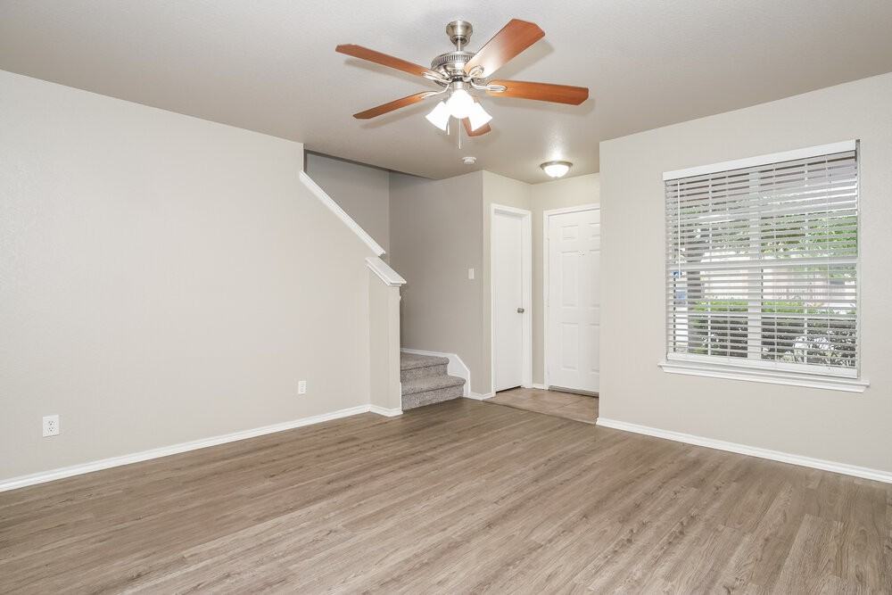 7858 Hedrick Farm - Photo 6 of 20