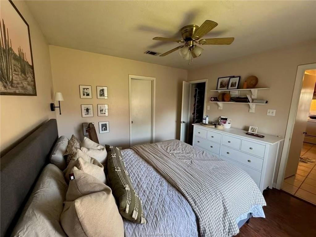 906 Camellia Ct Apt B - Photo 7 of 8