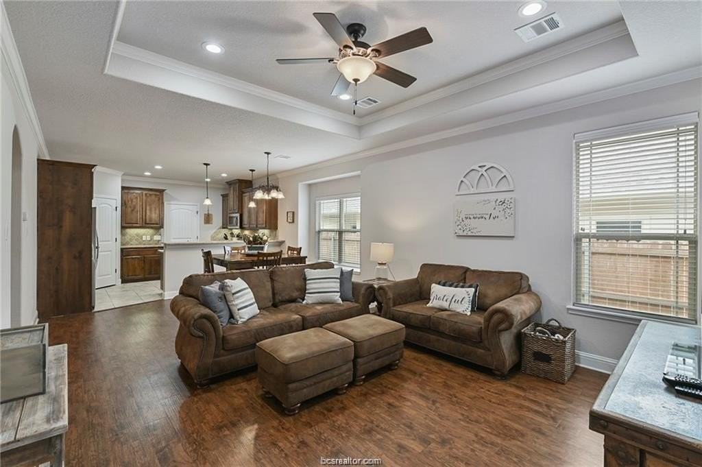 1498 Buena Vis - Photo 2 of 20