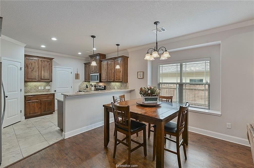 1498 Buena Vis - Photo 7 of 20