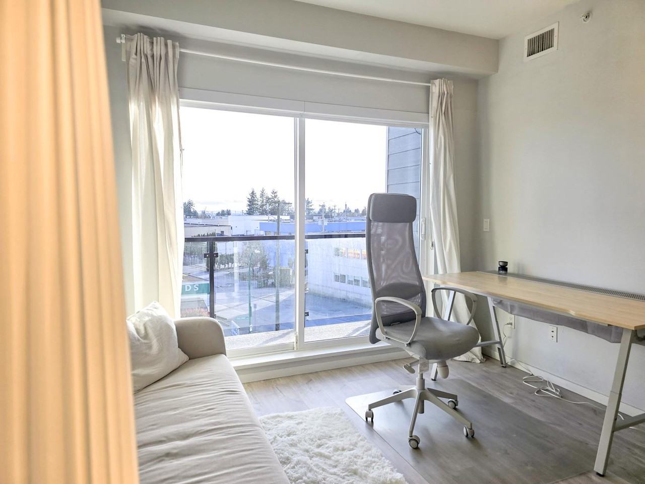 6283 Kingsway - Photo 6 of 16