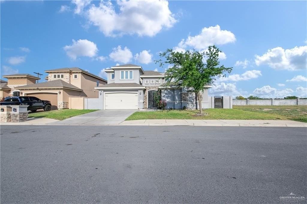 2410 Colvin Ave - Photo 2 of 33