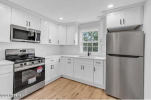 featured image of 515 Arnold Ave Unit 2