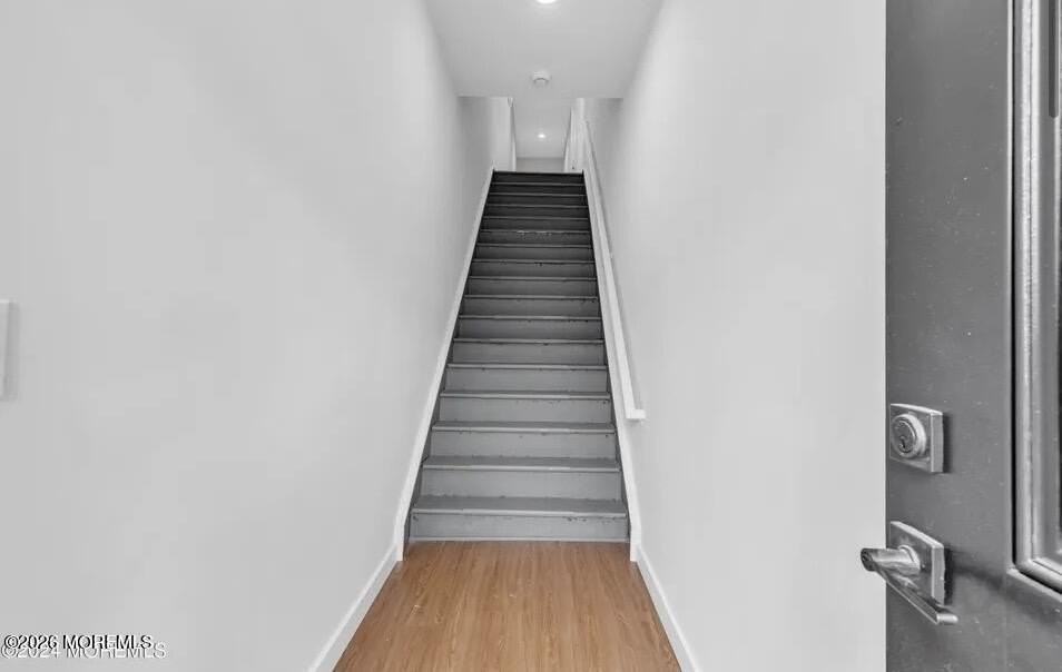 515 Arnold Ave Unit 2 - Photo 7 of 10