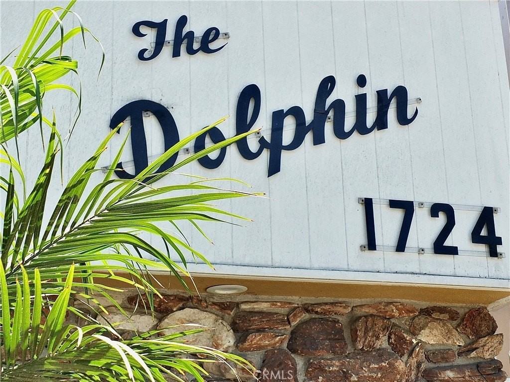 1724 E 1st St #9 - Photo 4 of 45