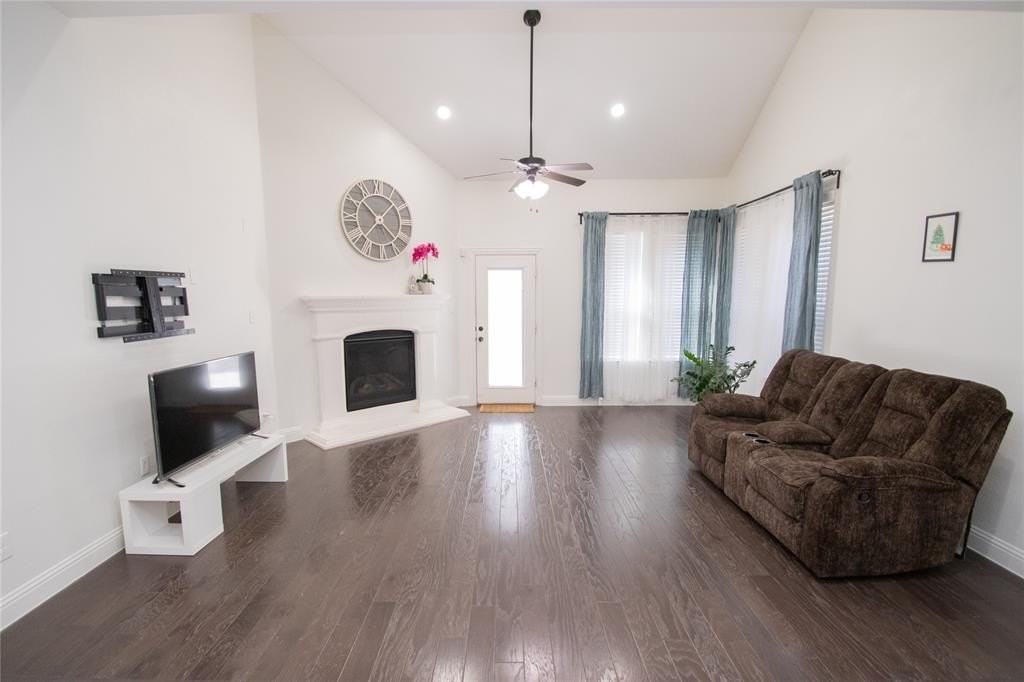 10617 Fort Davis Pl - Photo 4 of 23