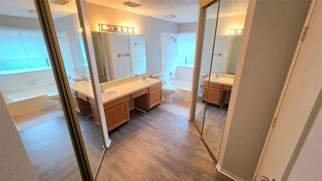 6301 Fairlane Dr - Photo 4 of 20