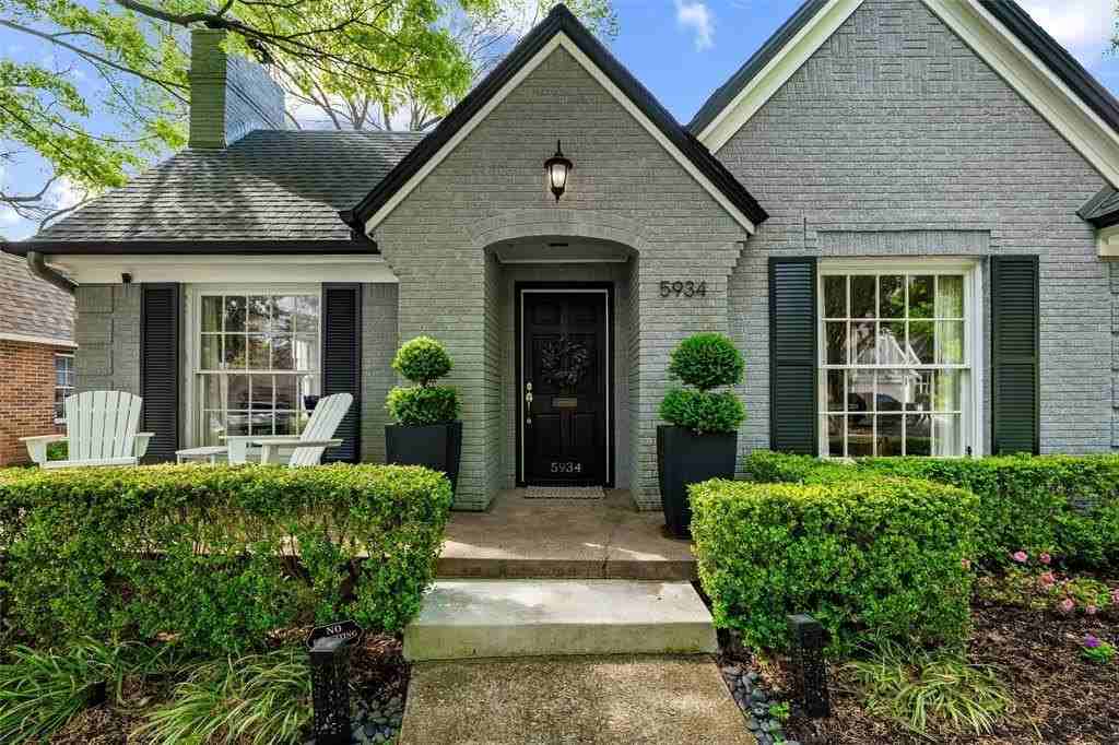 5934 Monticello Ave - Photo 4 of 30