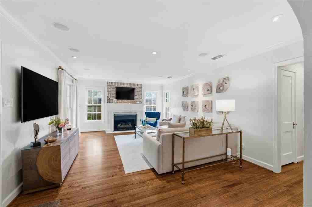 5934 Monticello Ave - Photo 7 of 30