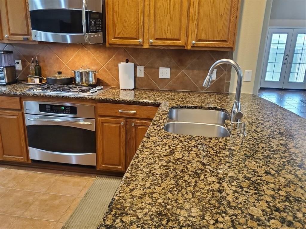 12567 Hawk Creek Dr - Photo 6 of 32