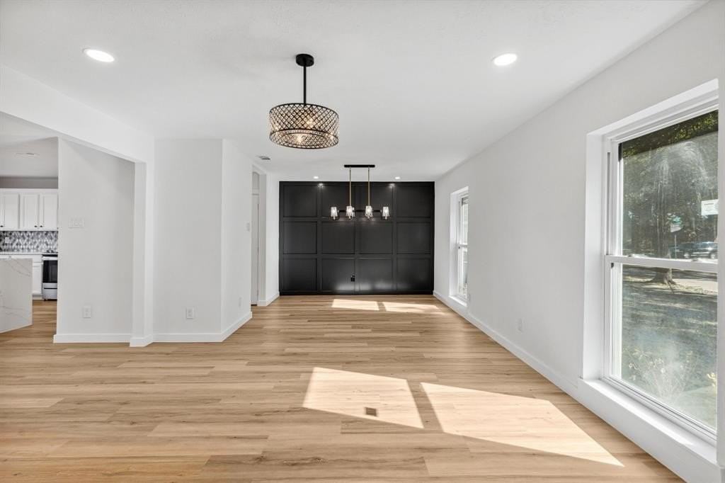 1405 Sequoia Dr - Photo 6 of 25