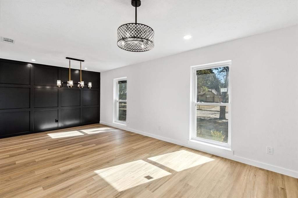 1405 Sequoia Dr - Photo 7 of 25