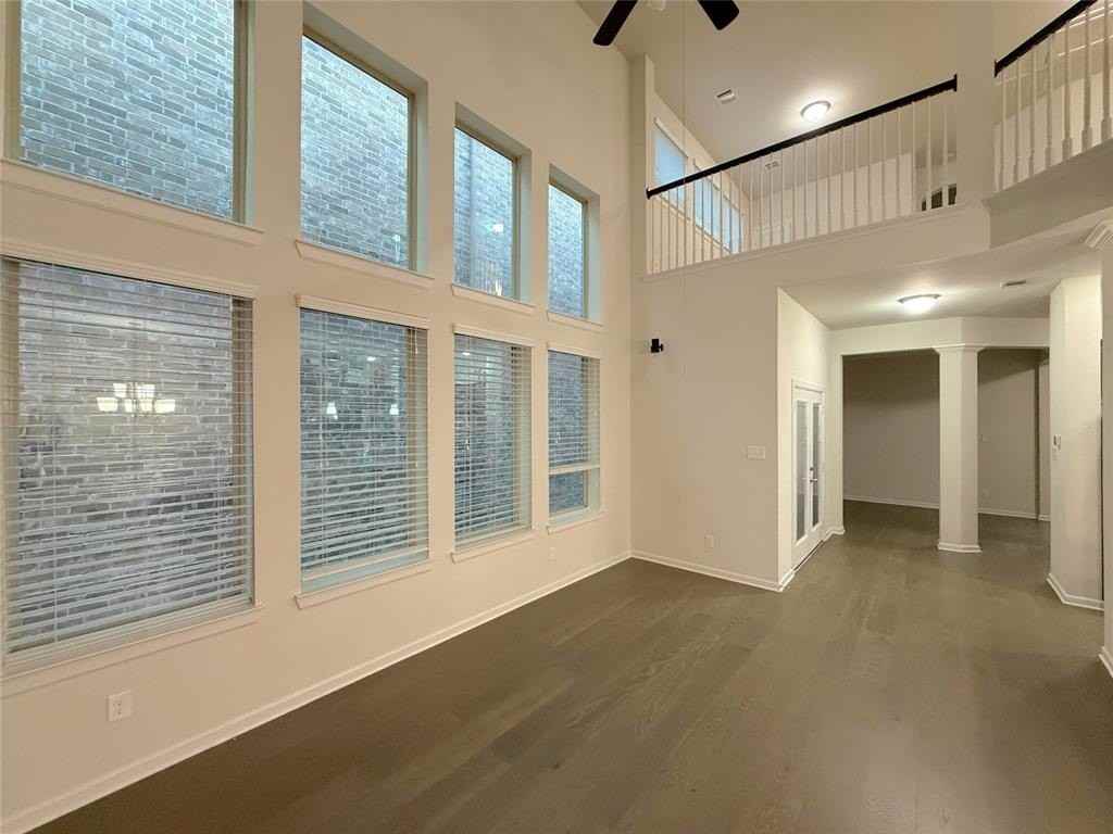 6683 Deleon St - Photo 3 of 25