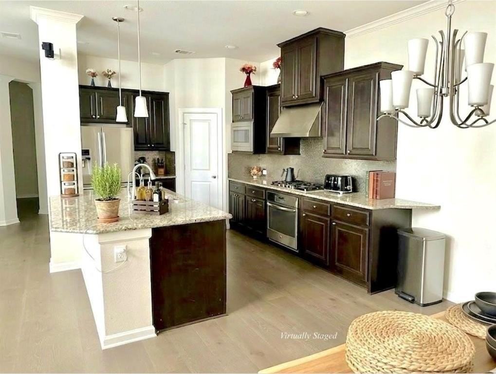 6683 Deleon St - Photo 7 of 25