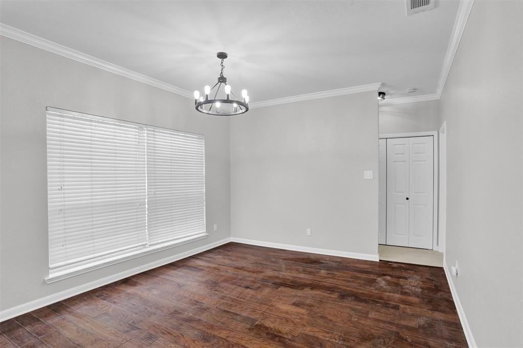 680 Raintree Cir - Photo 7 of 20