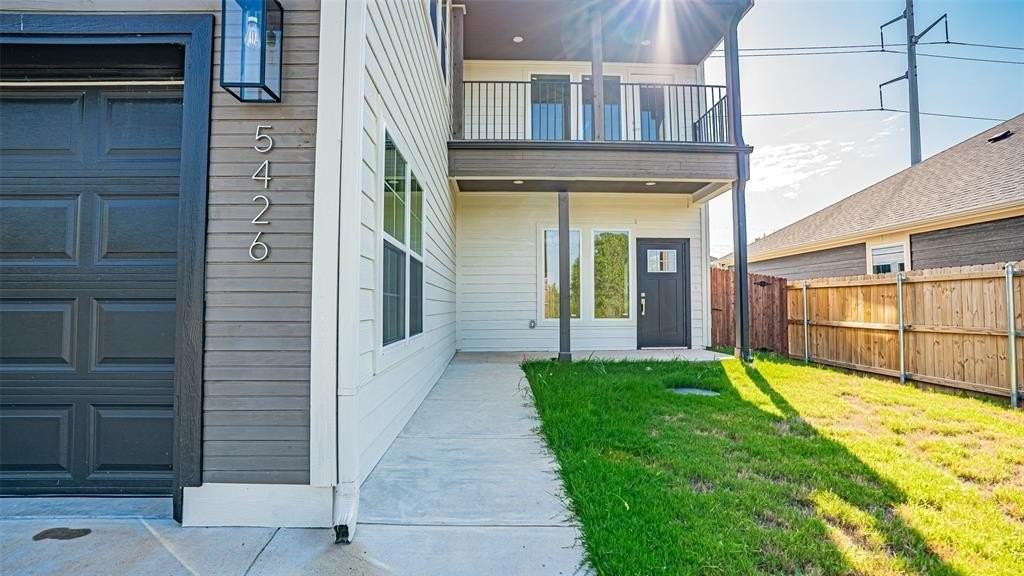 5426 Van Horn Dr - Photo 4 of 40