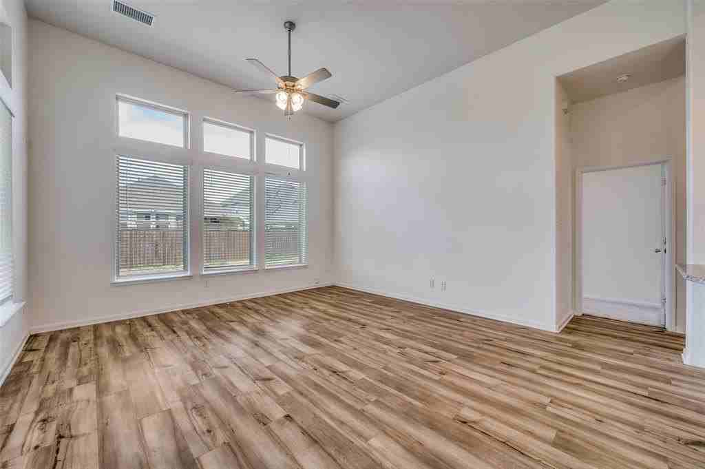 16309 Garden Dr - Photo 5 of 25