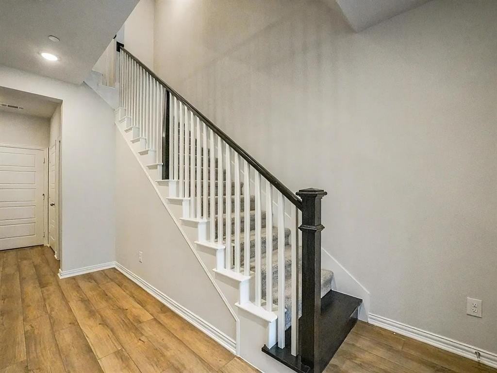 4242 Humboldt St - Photo 5 of 25