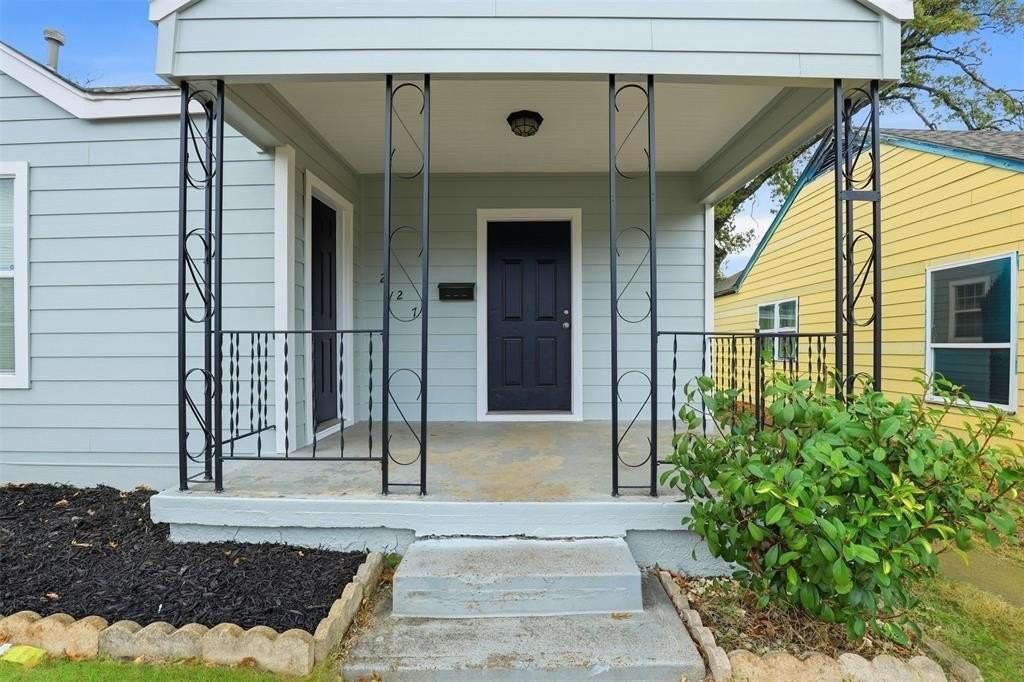 227 S Hampton Rd - Photo 3 of 31