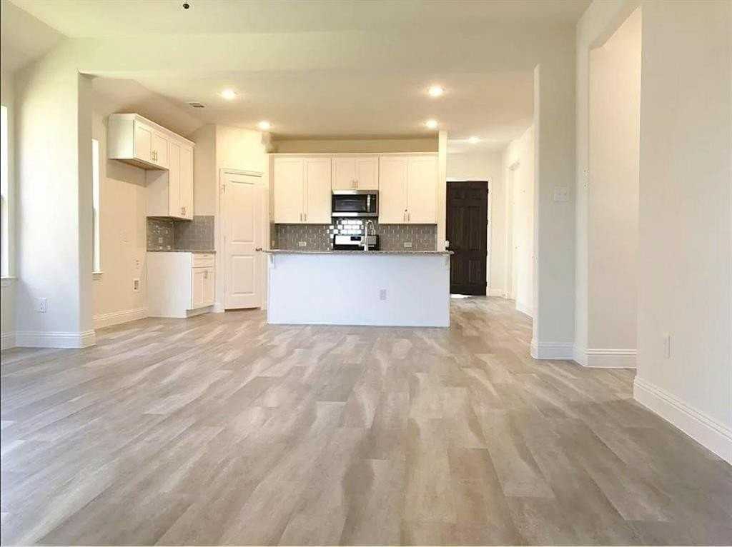 3817 Bennett Trl - Photo 6 of 22