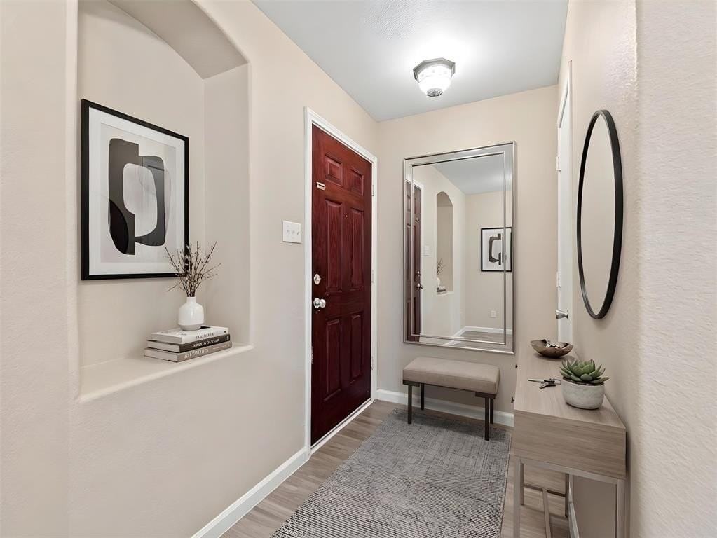 10116 Wake Bridge Dr - Photo 3 of 16