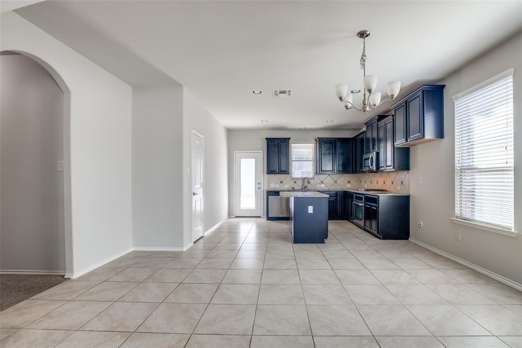 517 Rocky Pine Rd - Photo 7 of 30