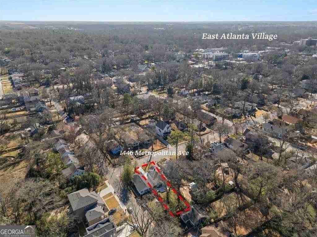 1446 Metropolitan Ave Se - Photo 2 of 9