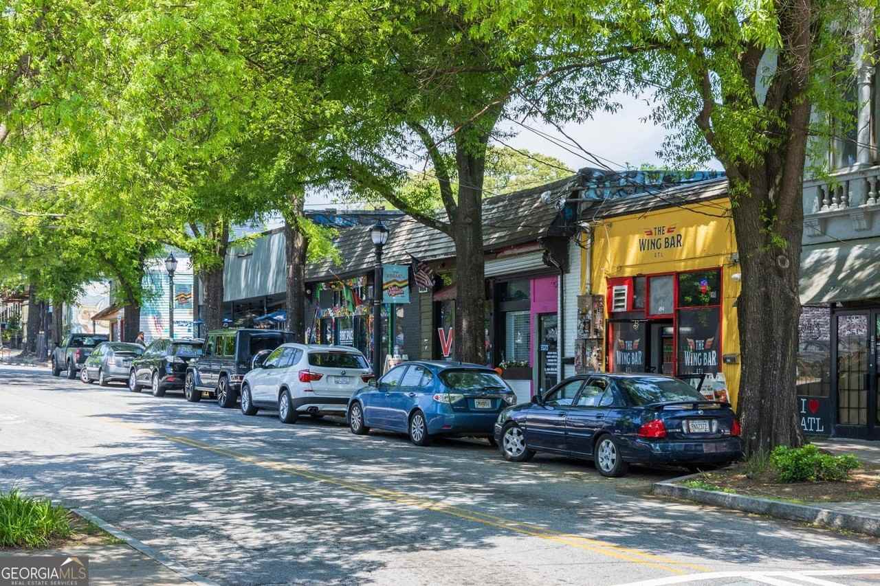 1446 Metropolitan Ave Se - Photo 6 of 9