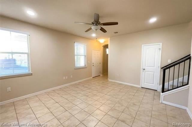 26260 Bryan St - Photo 2 of 8