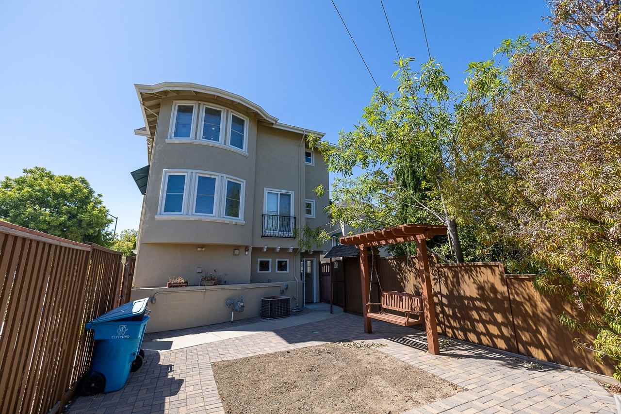 7335 Rainbow Dr #1 - Photo 3 of 10