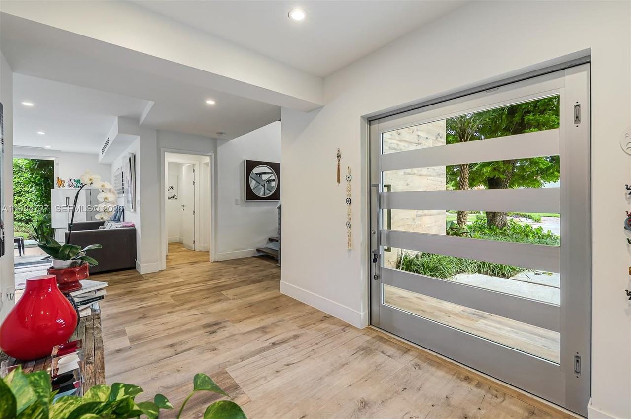 Shore Dr W & Samana Dr - Photo 3 of 22