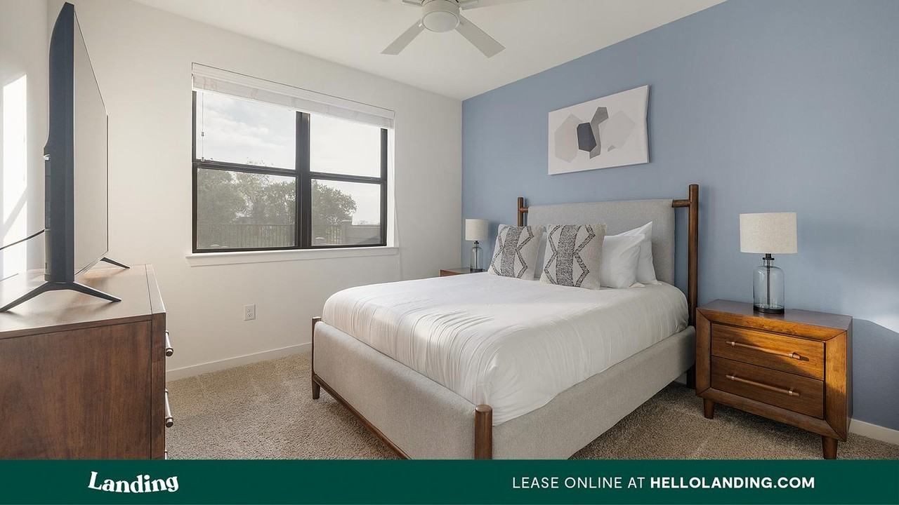 7733 Burleson Rd - Photo 6 of 50