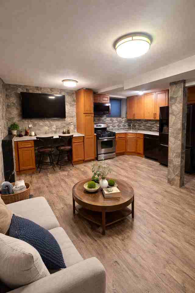 120 Gary St - Photo 4 of 4