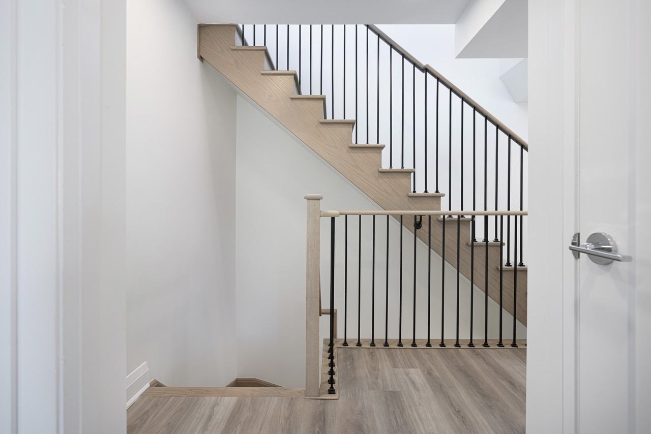 600 Brookdale Ave - Photo 6 of 17