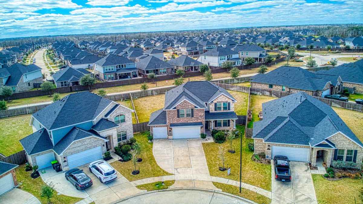 8106 Royal Palm Ct - Photo 5 of 28