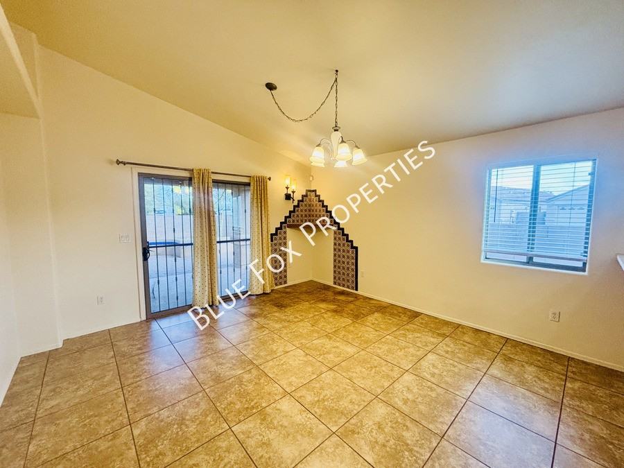 2826 N Ramie Pl - Photo 5 of 19