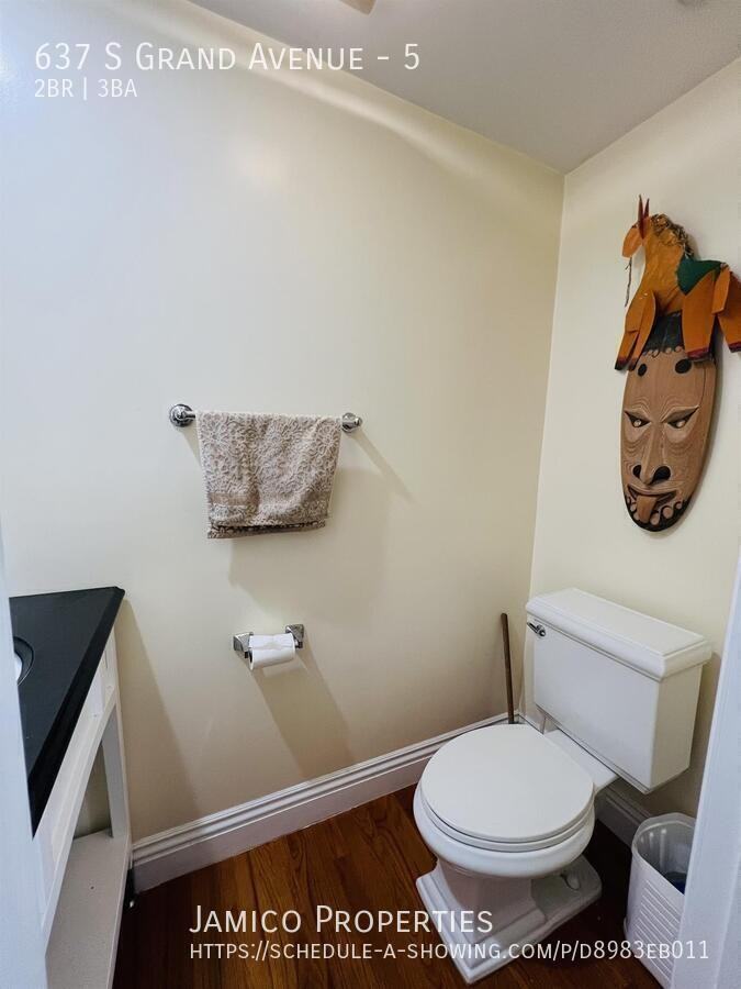 637 S Grand Ave #5 - Photo 6 of 17