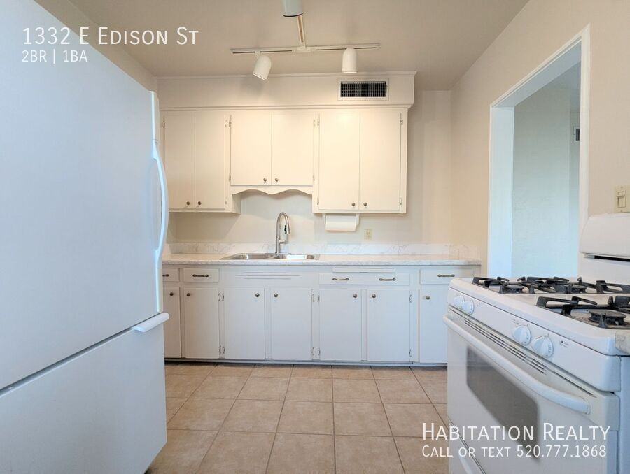 1332 E Edison St - Photo 3 of 20