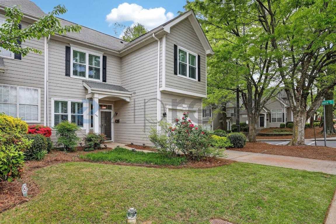 484 Fraser St Se #484 - Photo 4 of 22