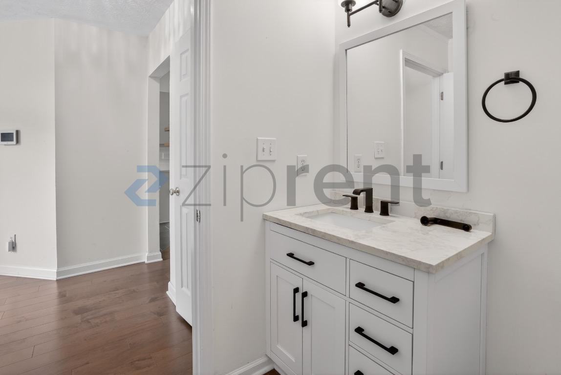 484 Fraser St Se #484 - Photo 7 of 22