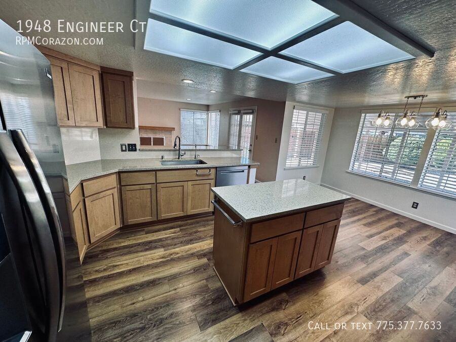 1948 Engineer Ct - Photo 5 of 30