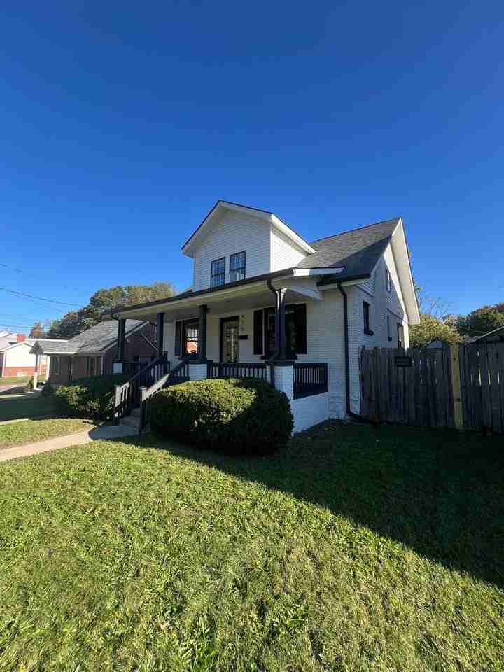 425 Gibson Ave - Photo 4 of 22