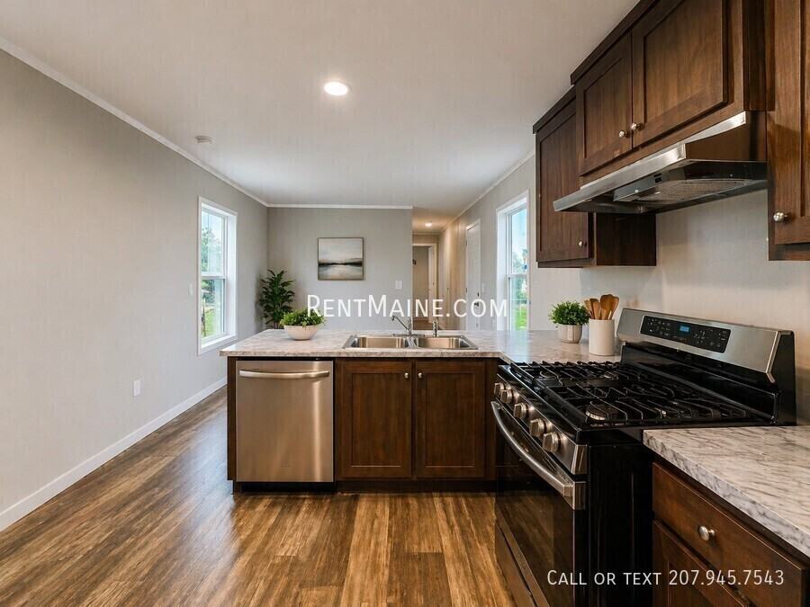 194 F St - Photo 2 of 15